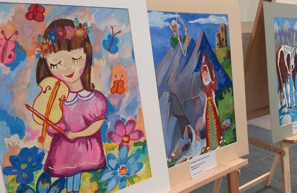 29.10.2024 Международный фестиваль «Мир рисует счастье» прошел в Таджикистане